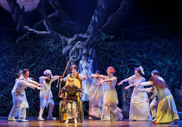 Photo Flash: First Look at Tam Mutu, Daisy Eagan, Josh Young and More in 5th Avenue's THE SECRET GARDEN Image