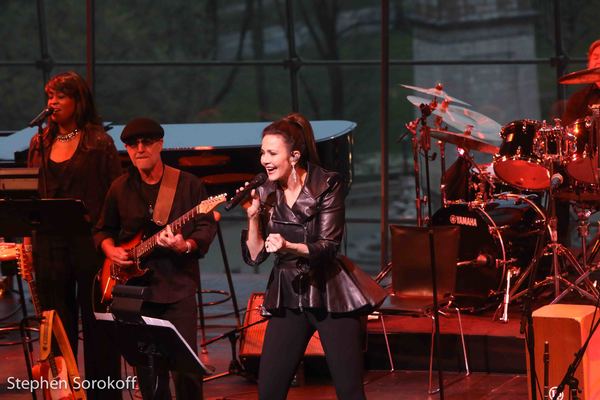 Photo Coverage: Lynda Carter Brings 'The Other Side Of Trouble' to Jazz at Lincoln Center Image