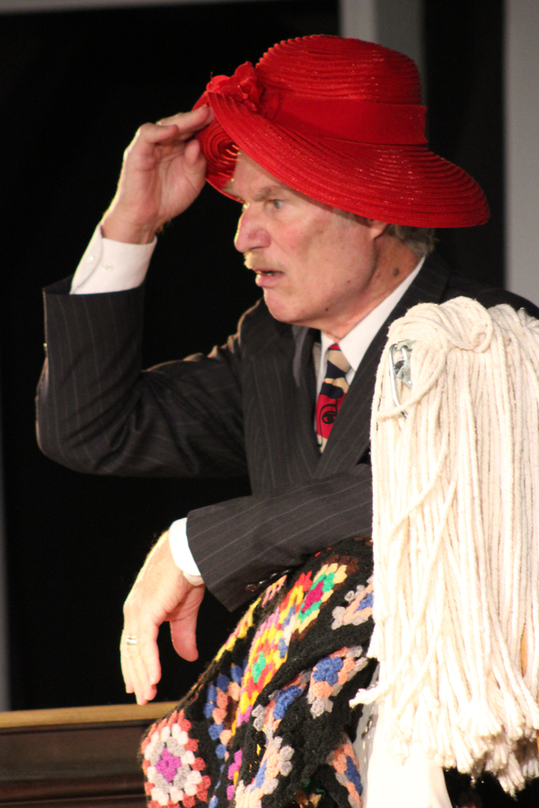 Photo Flash: BARRYMORE Takes a Dry, Humorous Look at a Theatre Legend Image