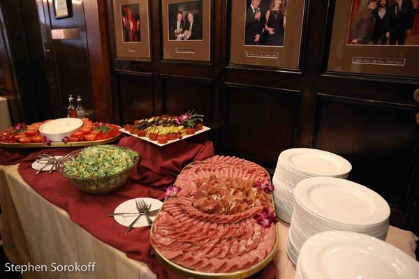 Photo Coverage: Chazz Palminteri Tells Tales From Hollywood & The Bronx At The Friars Club 