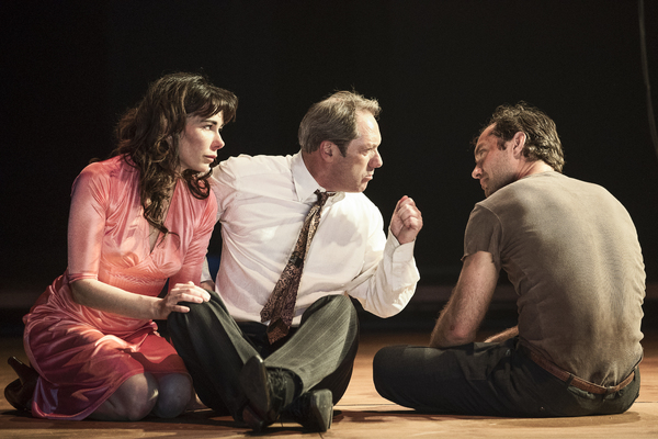 Photo Flash: First Look at Jude Law, Halina Reijn and More in OBSESSION at the Barbican 