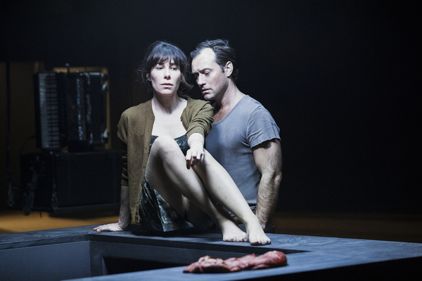 Photo Flash: First Look at Jude Law, Halina Reijn and More in OBSESSION at the Barbican 