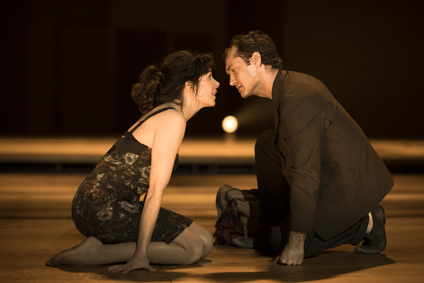 Photo Flash: First Look at Jude Law, Halina Reijn and More in OBSESSION at the Barbican 