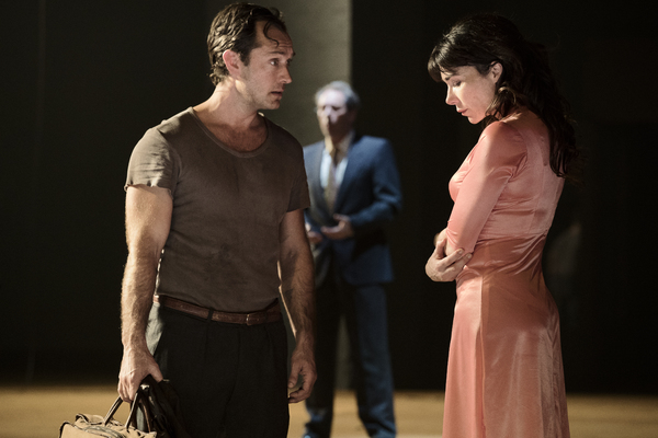 Photo Flash: First Look at Jude Law, Halina Reijn and More in OBSESSION at the Barbican 