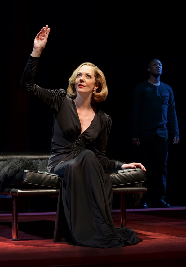 Photo Flash: First Look at Allison Janney & More in SIX DEGREES OF SEPARATION Image