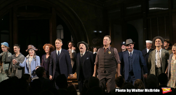 Explore the 'Six Degrees' Between SIX DEGREES OF SEPARATION Casts Image
