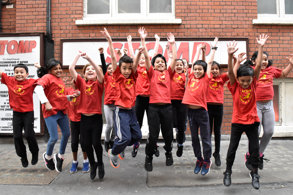 Photo Flash: Camden Schoolchildren Promote Walking Campaign with Cast of STOMP Image