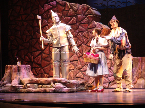Photo Flash: Valley Youth Theatre presents THE WIZARD OF OZ at the Herberger Theater Center 
