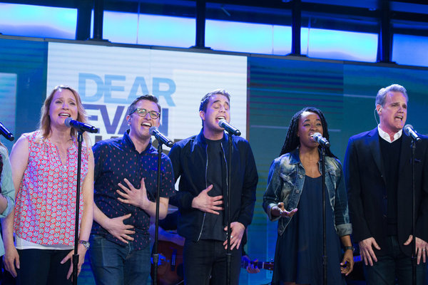 Photo Flash: Highlights from TODAY's 'Best of Broadway Week' Live Performances Image