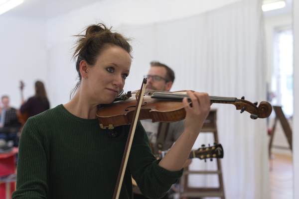 Photo Exclusive: In Rehearsal for PAPER HEARTS at Upstairs at the Gatehouse Image