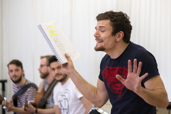 Photo Exclusive: In Rehearsal for PAPER HEARTS at Upstairs at the Gatehouse Image
