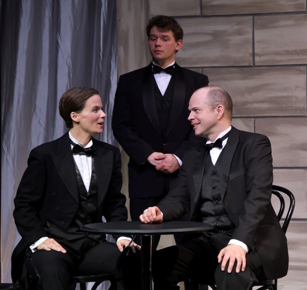 Photo Flash: First Look at Ocean State Theatre's VICTOR/VICTORIA Image