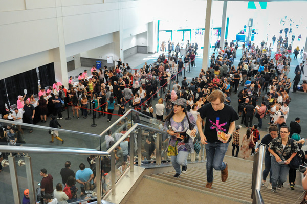 Photo Flash: All Colors of the Rainbow Take Part in RuPaul's DragCon 2017 Image