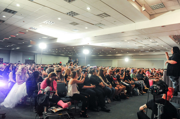 Photo Flash: All Colors of the Rainbow Take Part in RuPaul's DragCon 2017 Image