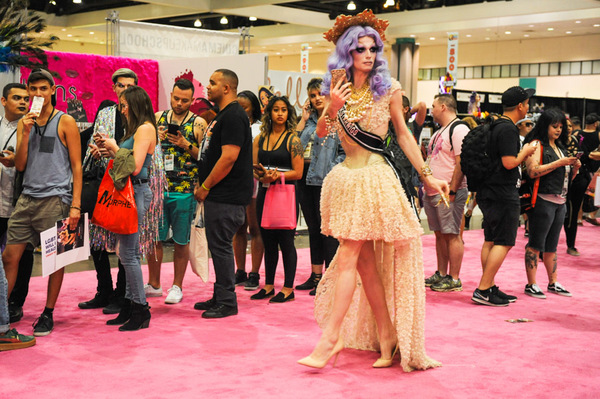 Photo Flash: All Colors of the Rainbow Take Part in RuPaul's DragCon 2017 Image
