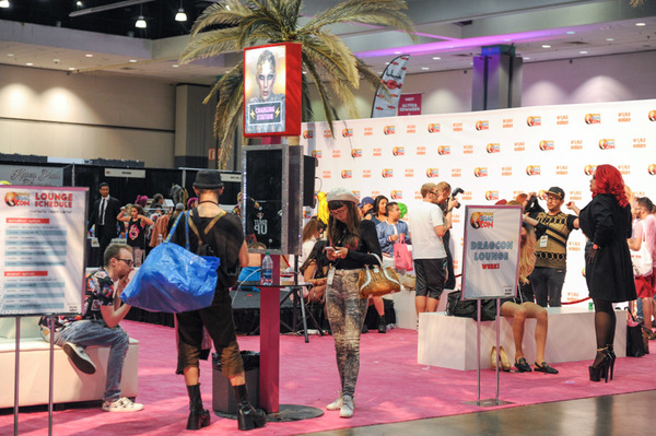 Photo Flash: All Colors of the Rainbow Take Part in RuPaul's DragCon 2017 Image