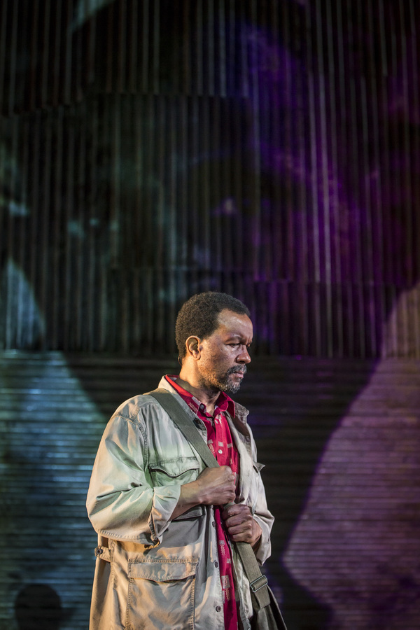 Photo Flash: First-Look at OBJECTS IN THE MIRROR World Premiere at the Goodman Image