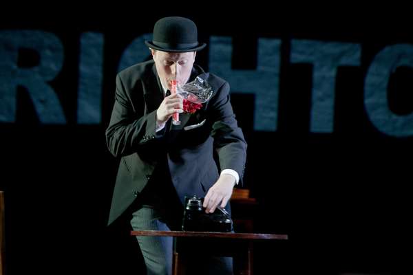 Photo Flash: Citizens Theatre Welcomes Back TRAVELS WTH MY AUNT Image