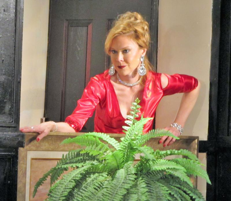 BWW Review: Desert Rose Mounts a Hilarious Production of CLARK GABLE SLEPT HERE.