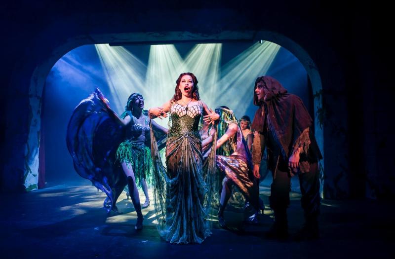 Review: 1,600 Words About Why You Should Go See SPAMALOT At Studio Tenn Image