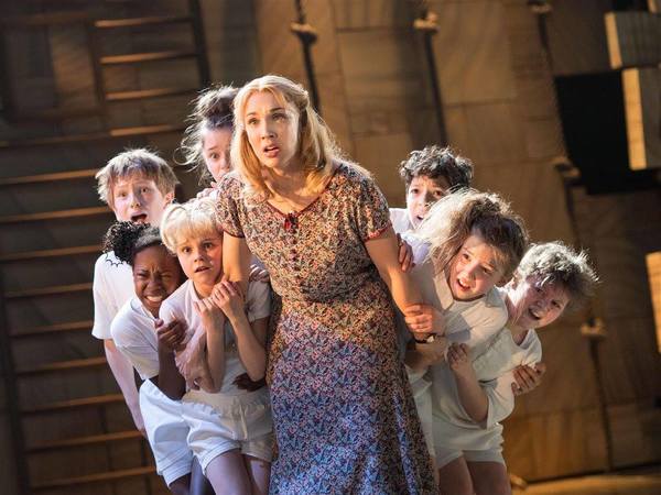 Photo Flash: Fresh Maggots! First Look at the New Cast of MATILDA Image