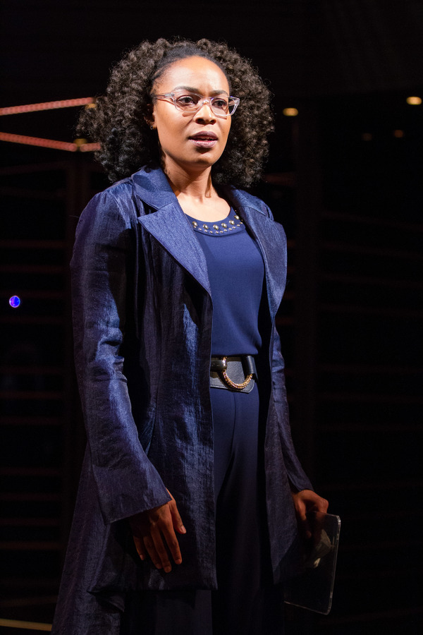 Photo Flash: First Look at Ian Merrill Peakes and More in TIMON OF ATHENS at Folger Theatre Image
