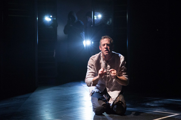Photo Flash: First Look at Ian Merrill Peakes and More in TIMON OF ATHENS at Folger Theatre Image