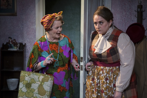 Photo Flash: Retro Productions presents AND MISS REARDON DRINKS A LITTLE Image