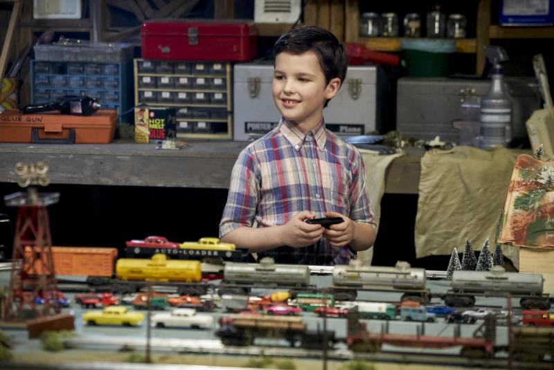 PHOTO: CBS Reveals Debut Date, First Look at YOUNG SHELDON Starring Iain Armitage Image
