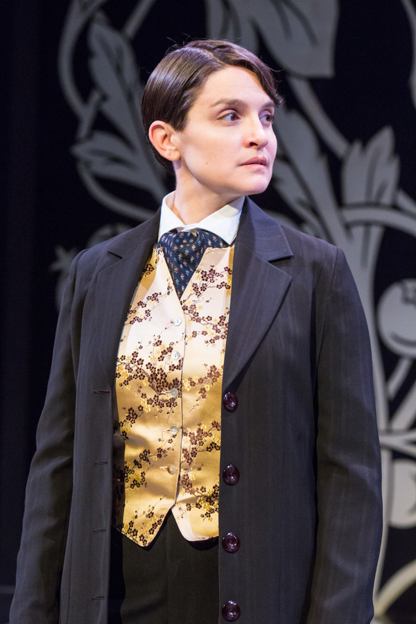Photo Flash: THE IMPORTANCE OF BEING EARNEST at Artists Rep Image