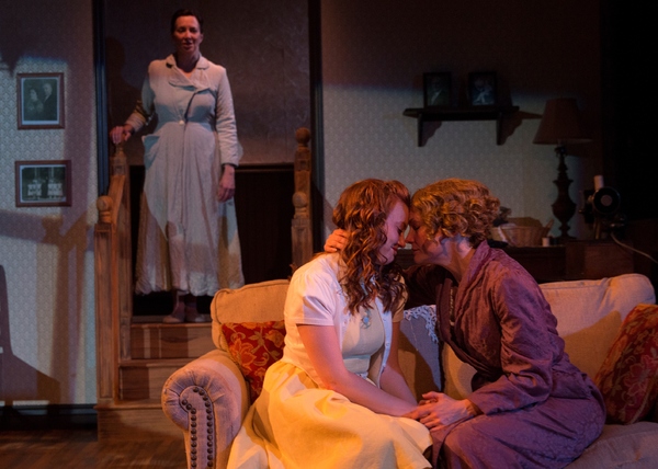 Photo Flash: First Look at BRIGHTON BEACH MEMOIRS at Act II Playhouse 