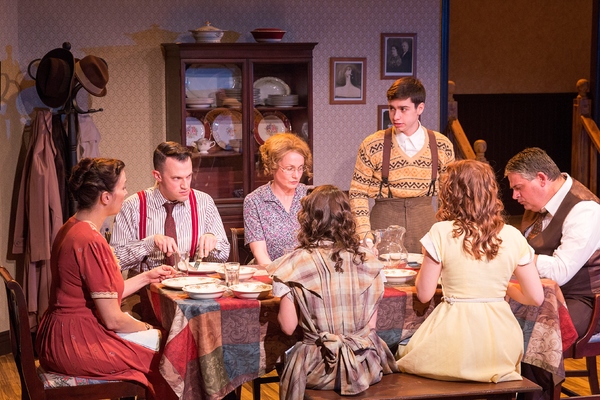 Photo Flash: First Look at BRIGHTON BEACH MEMOIRS at Act II Playhouse 