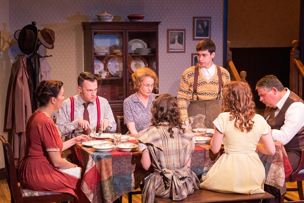 Photo Flash: First Look at BRIGHTON BEACH MEMOIRS at Act II Playhouse Image