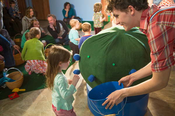 Photo Flash: First Look at MOTHER GOOSE'S GARDEN at Emerald City Theatre Image