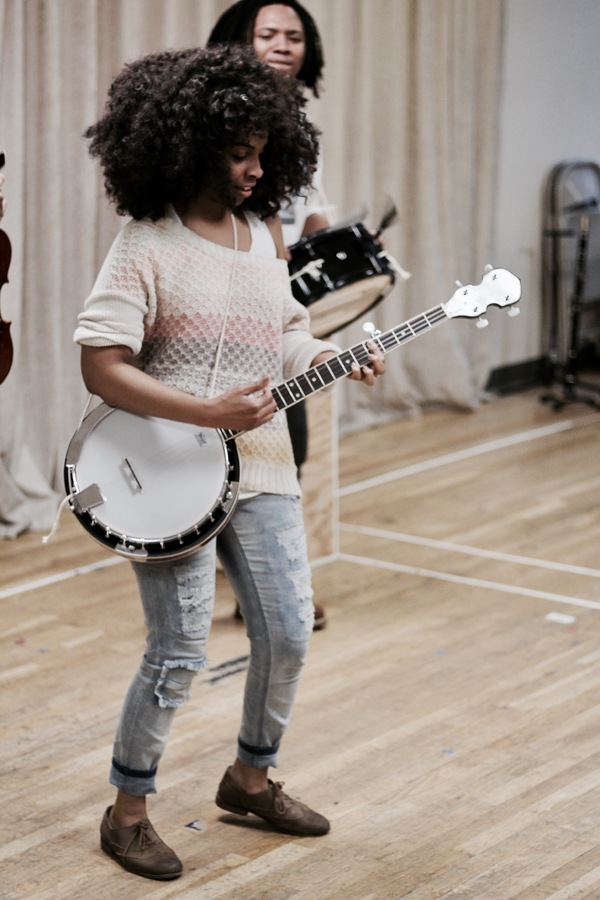 Photo Flash: Inside Rehearsal for New Musical SWEETEE, Beginning Tonight Off-Broadway Image