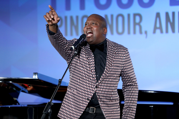 Tituss Burgess  Photo