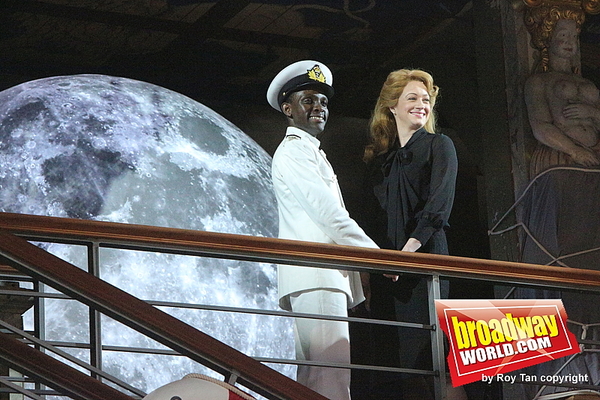 BWW Exclusive! Photo Flash: Shakespeare's Globe presents TWELFTH NIGHT Image