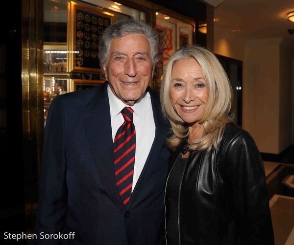 Photo Coverage: Tony Bennett Cheers Antonia Bennett Cafe Carlyle Debut Image