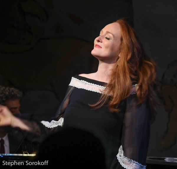 Photo Coverage: Tony Bennett Cheers Antonia Bennett Cafe Carlyle Debut Image