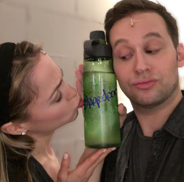 Photo Flash: GROUNDHOG DAY Vogues Before Act 2, HAMILTON Chicago Shares Make Up Routine, and More Saturday Intermission Pics! Image