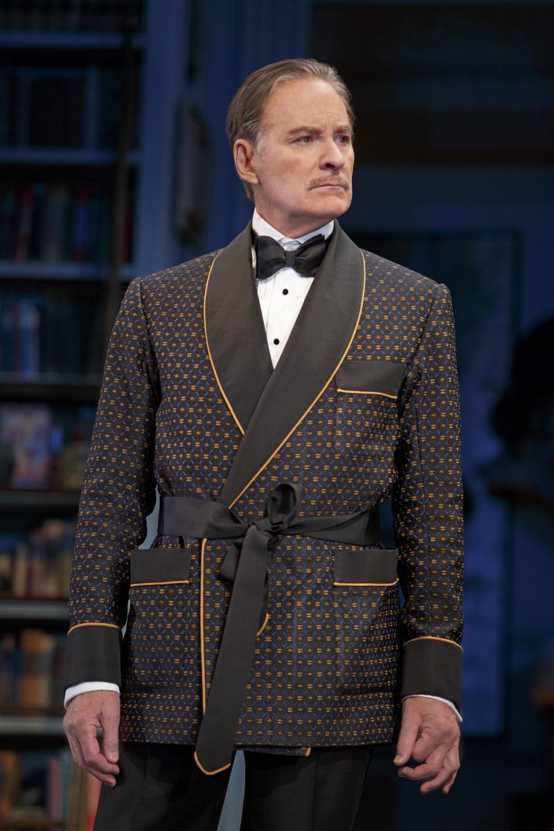 Interview: How Moritz von Stuelpnagel Found the Laughs in PRESENT LAUGHTER Image