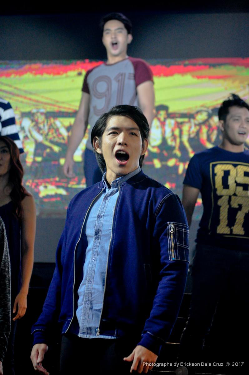 Photos: NEWSIES Meets the Press; Show Opens in Manila, 7/7 Image