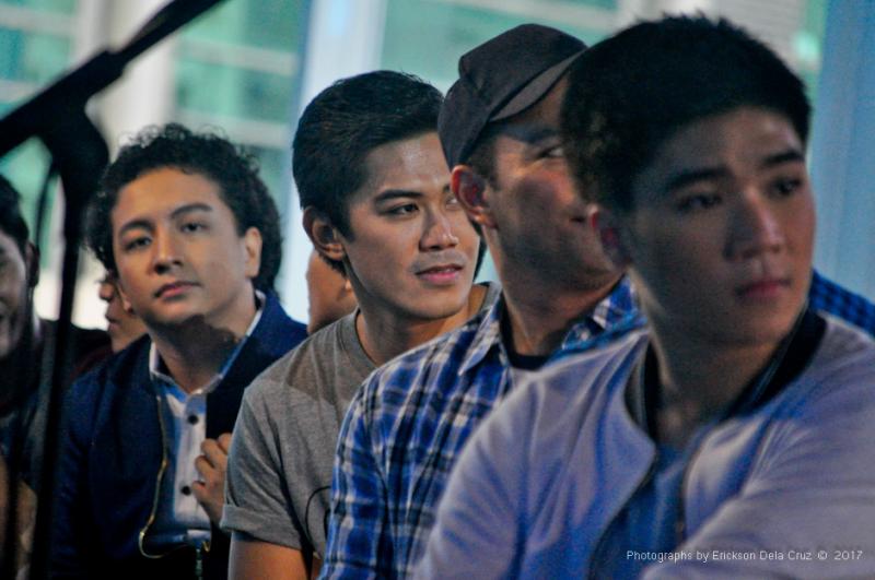 Photos: NEWSIES Meets the Press; Show Opens in Manila, 7/7 Image