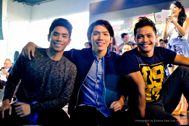 Photos: NEWSIES Meets the Press; Show Opens in Manila, 7/7 Image