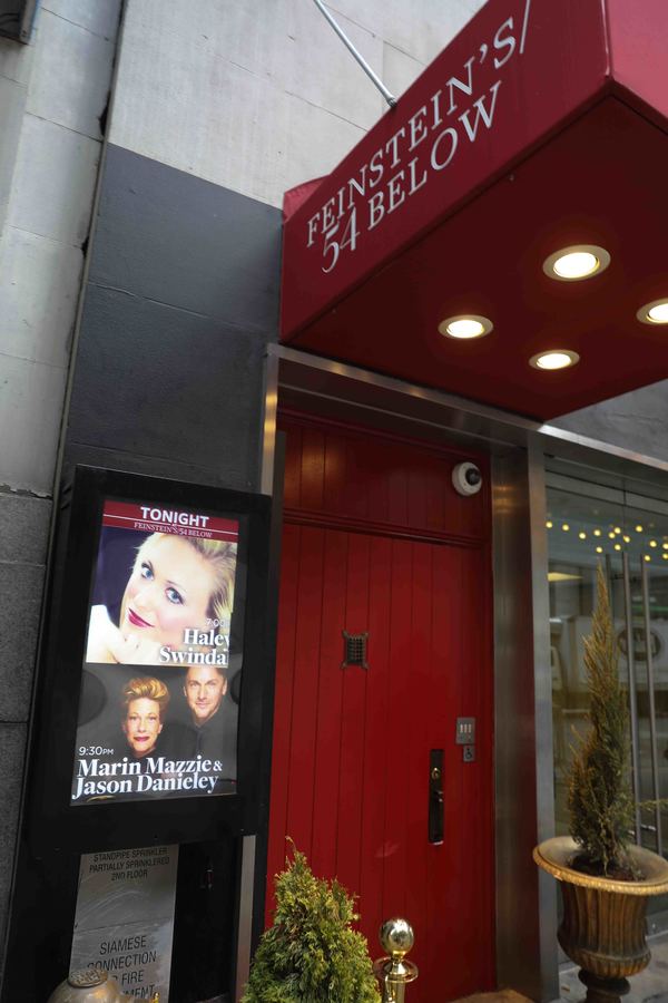 Photo Coverage: Haley Swindal Brings GOLDEN GIRL to Feinstein's/54 Below Image