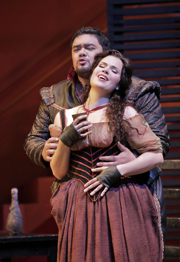 Photo Flash: RIGOLETTO Opens Tonight at San Francisco Opera Image