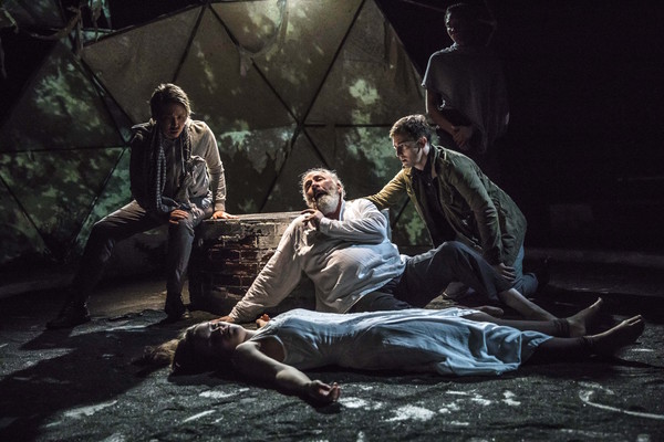 Photo Flash: First Look at KING LEAR at Avant Bard Theatre Image