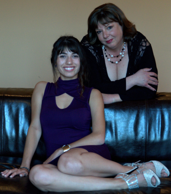 Photo Flash: JUNIOR DIVAS! to Perform Benefit Concert for Mary's Shelter Bethlehem Image