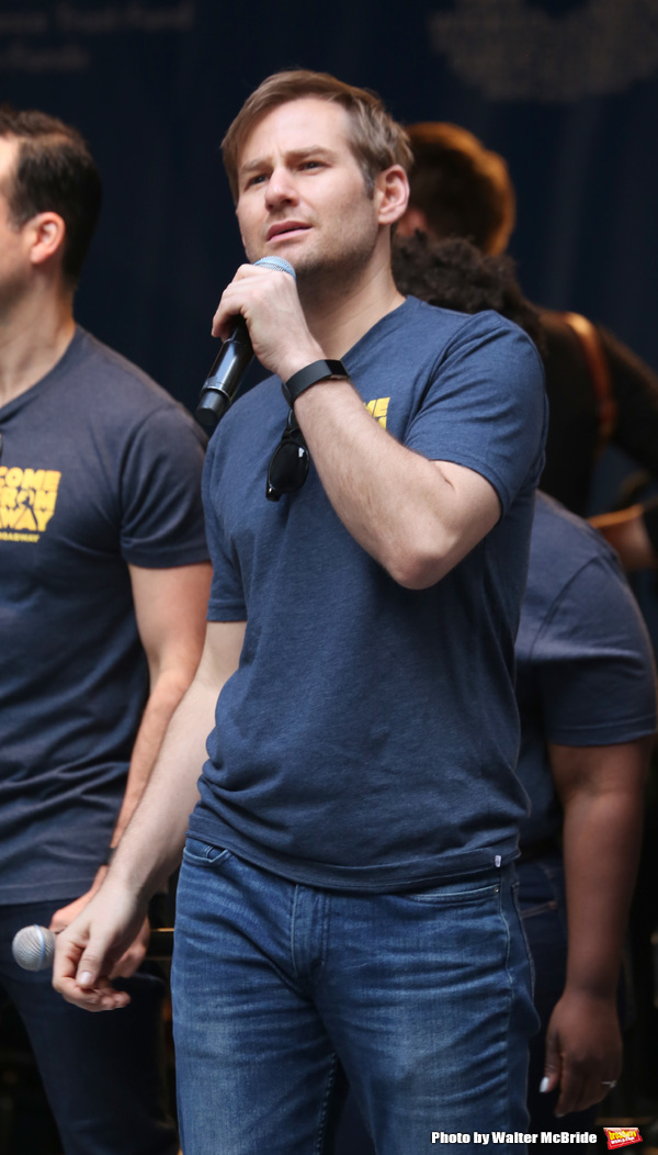 Photo Coverage: The Stars Sang Out! On Stage at Stars In The Alley Image