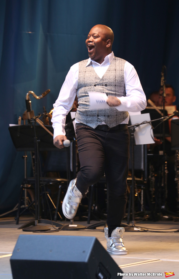 Photo Coverage: The Stars Sang Out! On Stage at Stars In The Alley Image